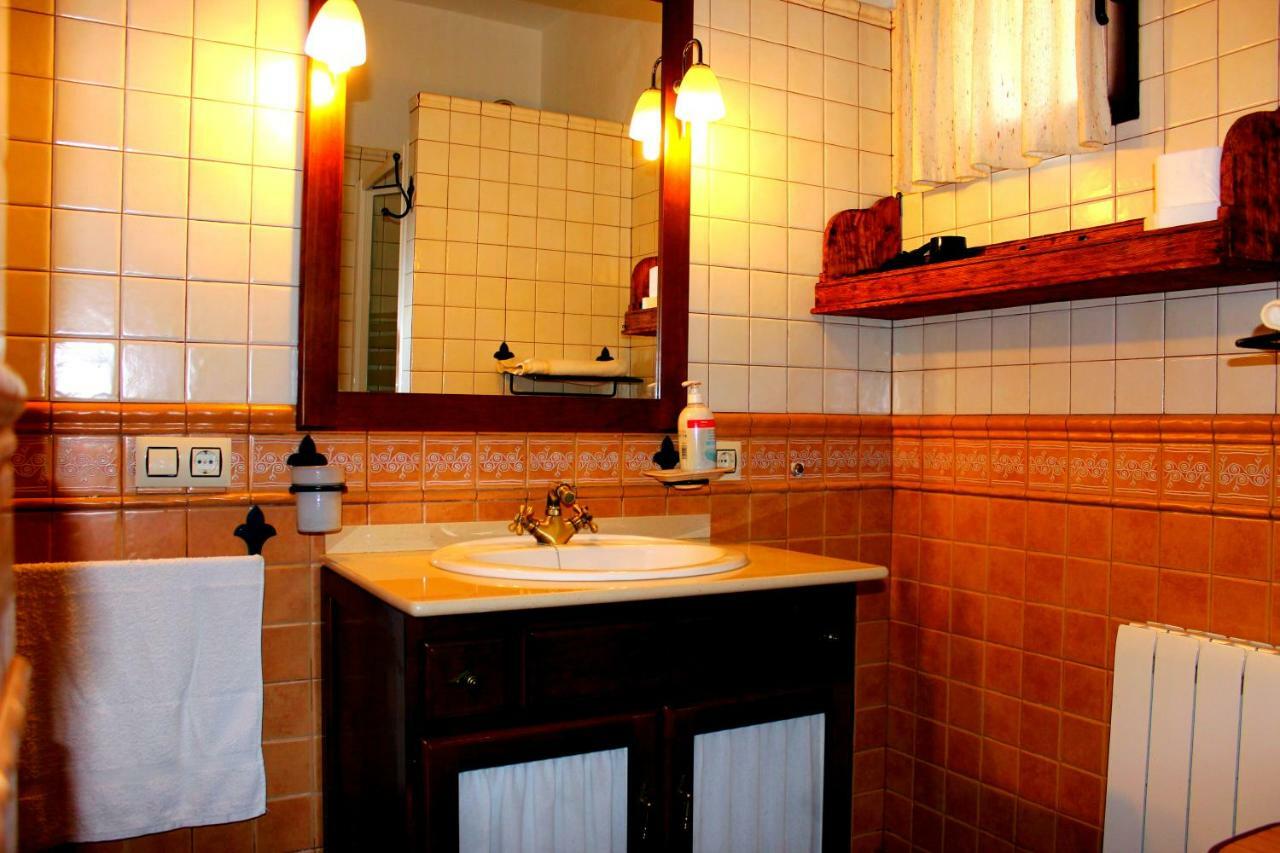 Alojamiento Rural El Agueelo Huelma Extérieur photo