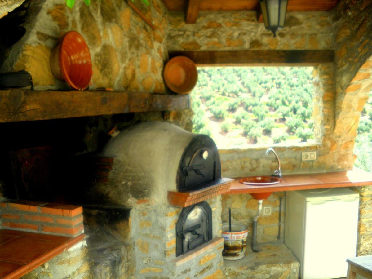 Alojamiento Rural El Agueelo Huelma Extérieur photo